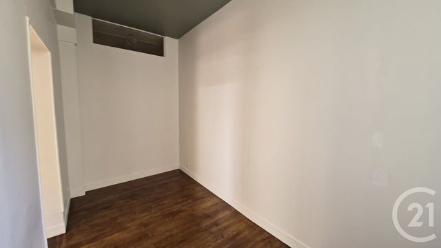 commerce à louer - 51.42 m2 - FONTAINEBLEAU - 77 - ILE-DE-FRANCE - Century 21 Agence Babut