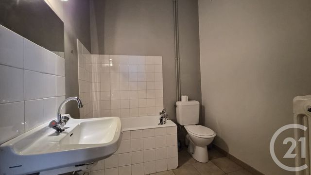 commerce à louer - 51.42 m2 - FONTAINEBLEAU - 77 - ILE-DE-FRANCE - Century 21 Agence Babut