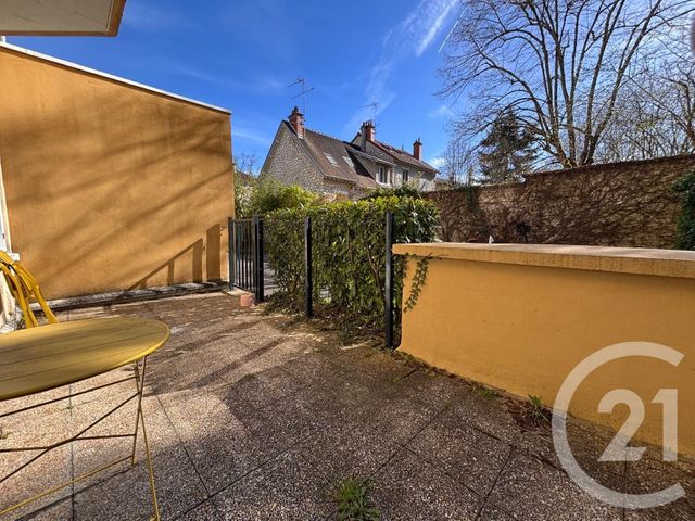 Appartement 2 pièces à vendre - 2 pièces - 55.27 m2 - FONTAINEBLEAU - 77 - ILE-DE-FRANCE - Century 21 Agence Babut