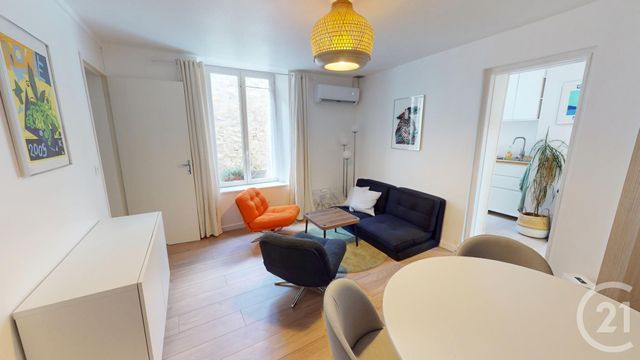 Appartement Duplex à vendre - 2 pièces - 42.14 m2 - FONTAINEBLEAU - 77 - ILE-DE-FRANCE - Century 21 Agence Babut