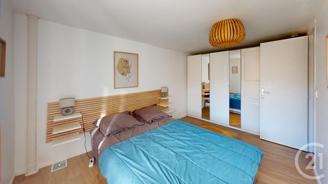 Appartement Duplex à vendre - 2 pièces - 42.14 m2 - FONTAINEBLEAU - 77 - ILE-DE-FRANCE - Century 21 Agence Babut