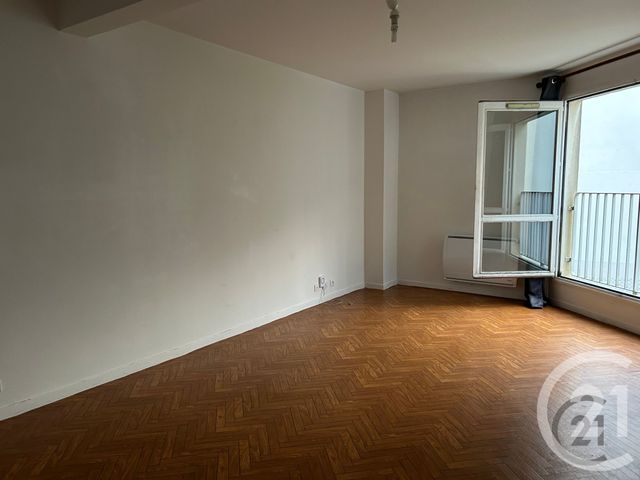 Appartement 2 pièces à louer - 2 pièces - 45.83 m2 - AVON - 77 - ILE-DE-FRANCE - Century 21 Agence Babut