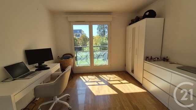 Appartement 3 pièces à louer - 3 pièces - 64.24 m2 - AVON - 77 - ILE-DE-FRANCE - Century 21 Agence Babut