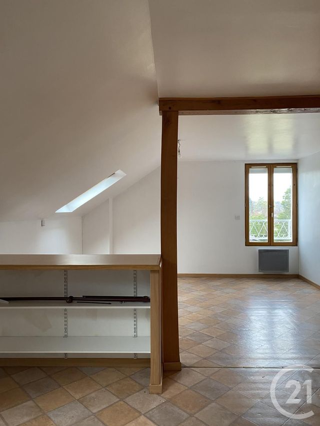 Appartement 3 pièces à louer - 3 pièces - 47.61 m2 - ST MAMMES - 77 - ILE-DE-FRANCE - Century 21 Agence Babut