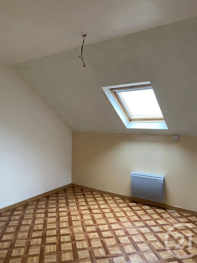 Appartement 3 pièces à louer - 3 pièces - 47.61 m2 - ST MAMMES - 77 - ILE-DE-FRANCE - Century 21 Agence Babut