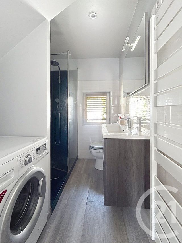 Appartement 2 pièces à louer - 2 pièces - 57.97 m2 - FONTAINEBLEAU - 77 - ILE-DE-FRANCE - Century 21 Agence Babut