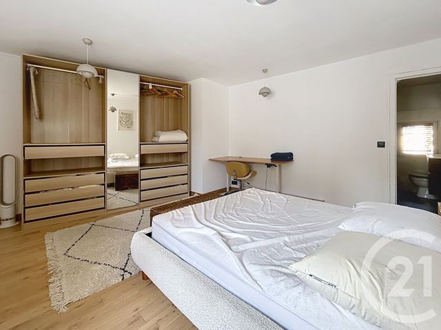 Appartement 2 pièces à louer - 2 pièces - 57.97 m2 - FONTAINEBLEAU - 77 - ILE-DE-FRANCE - Century 21 Agence Babut