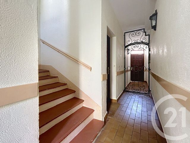 Appartement 2 pièces à louer - 2 pièces - 57.97 m2 - FONTAINEBLEAU - 77 - ILE-DE-FRANCE - Century 21 Agence Babut