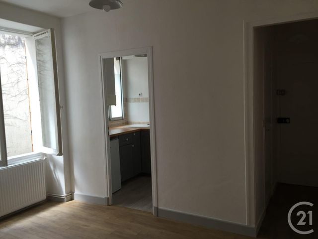 Appartement 2 pièces à louer - 2 pièces - 27.09 m2 - FONTAINEBLEAU - 77 - ILE-DE-FRANCE - Century 21 Agence Babut