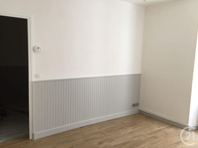 Appartement 2 pièces à louer - 2 pièces - 27.09 m2 - FONTAINEBLEAU - 77 - ILE-DE-FRANCE - Century 21 Agence Babut