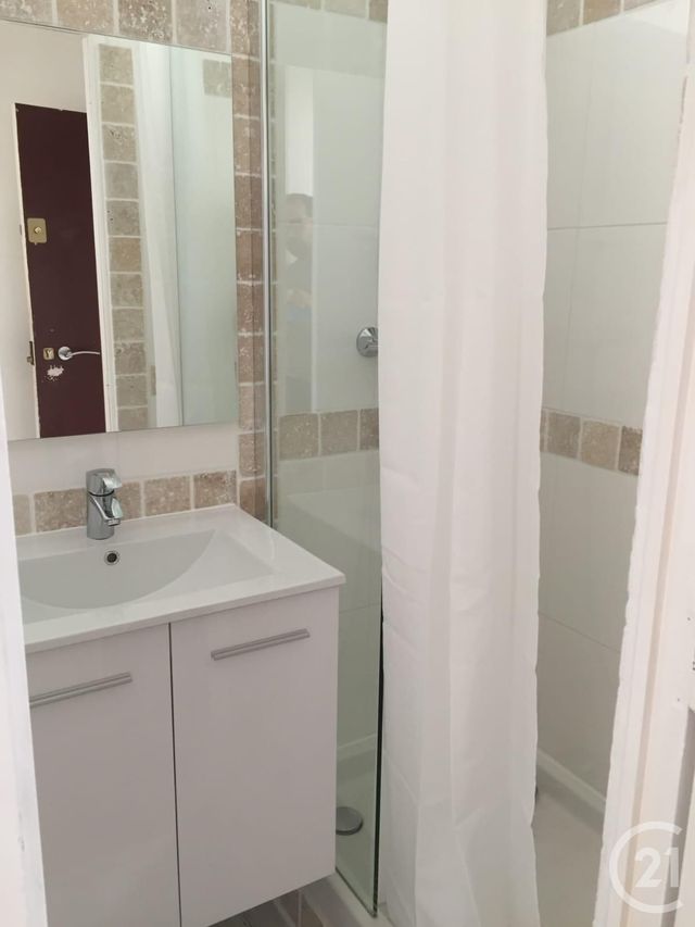 Appartement 2 pièces à louer - 2 pièces - 27.09 m2 - FONTAINEBLEAU - 77 - ILE-DE-FRANCE - Century 21 Agence Babut