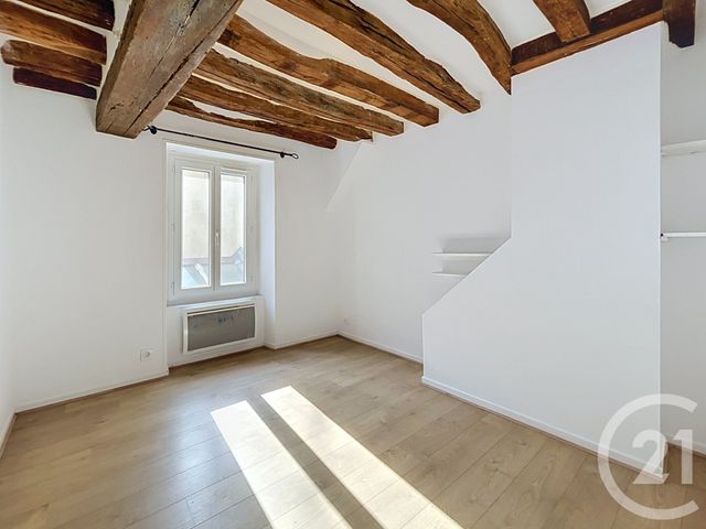 Appartement Duplex à louer - 5 pièces - 94.21 m2 - FONTAINEBLEAU - 77 - ILE-DE-FRANCE - Century 21 Agence Babut