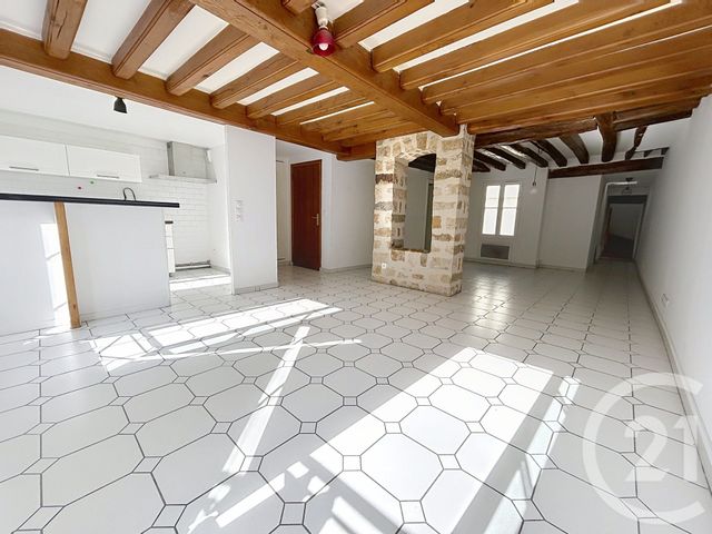 Appartement Duplex à louer - 5 pièces - 94.21 m2 - FONTAINEBLEAU - 77 - ILE-DE-FRANCE - Century 21 Agence Babut