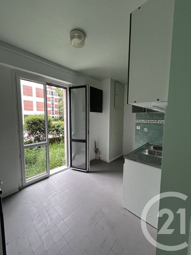 Appartement Studio à louer - 1 pièce - 39.1 m2 - AVON - 77 - ILE-DE-FRANCE - Century 21 Agence Babut