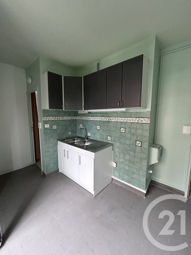 Appartement Studio à louer - 1 pièce - 39.1 m2 - AVON - 77 - ILE-DE-FRANCE - Century 21 Agence Babut