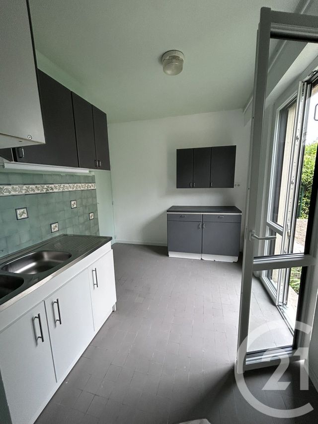 Appartement Studio à louer - 1 pièce - 39.1 m2 - AVON - 77 - ILE-DE-FRANCE - Century 21 Agence Babut