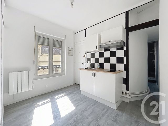 Appartement 2 pièces à louer - 2 pièces - 37.64 m2 - FONTAINEBLEAU - 77 - ILE-DE-FRANCE - Century 21 Agence Babut