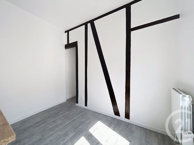 Appartement 2 pièces à louer - 2 pièces - 37.64 m2 - FONTAINEBLEAU - 77 - ILE-DE-FRANCE - Century 21 Agence Babut
