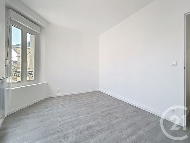 Appartement 2 pièces à louer - 2 pièces - 37.64 m2 - FONTAINEBLEAU - 77 - ILE-DE-FRANCE - Century 21 Agence Babut