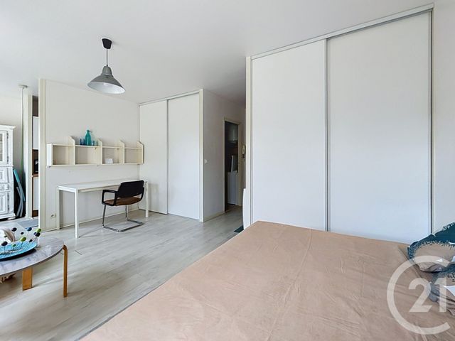 Appartement Studio à louer - 1 pièce - 30.45 m2 - FONTAINEBLEAU - 77 - ILE-DE-FRANCE - Century 21 Agence Babut