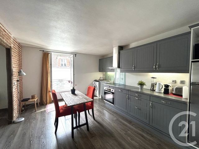 Appartement F2 à vendre - 2 pièces - 47.99 m2 - FONTAINEBLEAU - 77 - ILE-DE-FRANCE - Century 21 Agence Babut