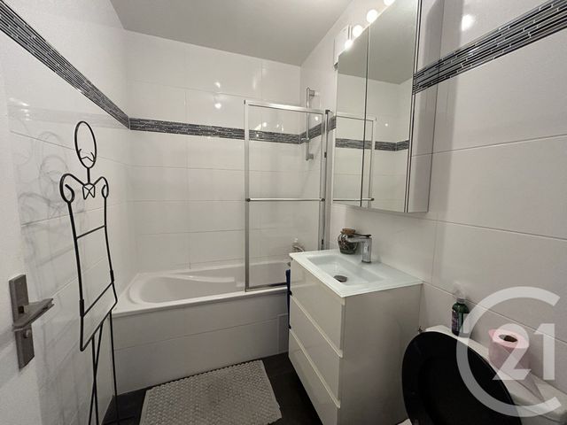 Appartement F2 à louer - 2 pièces - 44.88 m2 - AVON - 77 - ILE-DE-FRANCE - Century 21 Agence Babut
