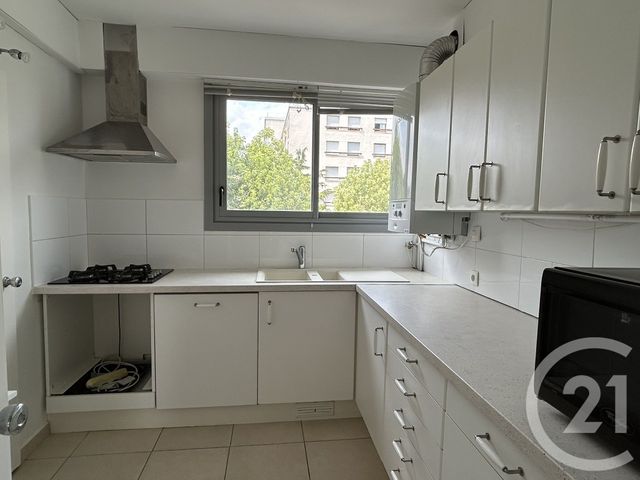 Appartement F3 à louer - 3 pièces - 74.88 m2 - AVON - 77 - ILE-DE-FRANCE - Century 21 Agence Babut