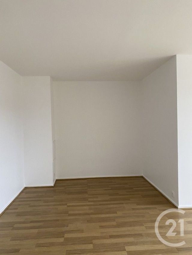 Appartement Studio à louer - 1 pièce - 34.31 m2 - AVON - 77 - ILE-DE-FRANCE - Century 21 Agence Babut
