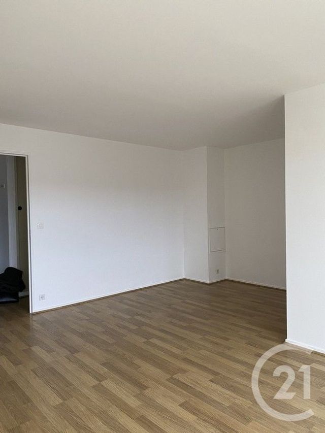 Appartement Studio à louer - 1 pièce - 34.31 m2 - AVON - 77 - ILE-DE-FRANCE - Century 21 Agence Babut