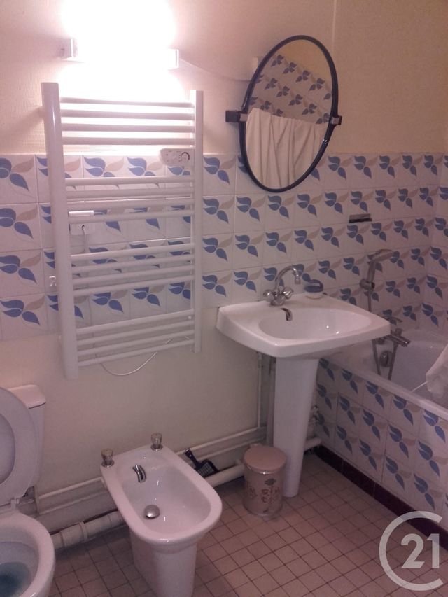 Appartement Studio à louer - 1 pièce - 36.24 m2 - FONTAINEBLEAU - 77 - ILE-DE-FRANCE - Century 21 Agence Babut