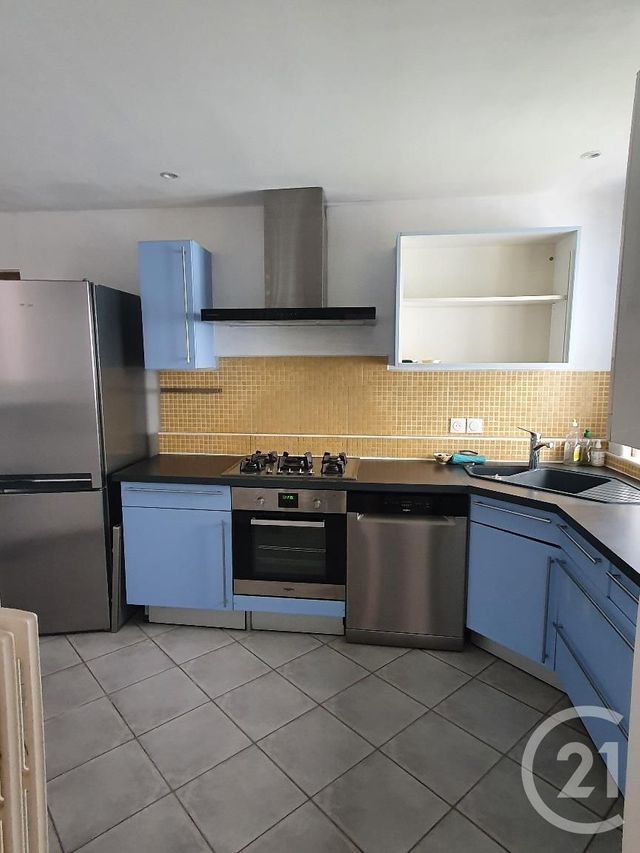 Appartement F5 à louer - 5 pièces - 99.13 m2 - FONTAINEBLEAU - 77 - ILE-DE-FRANCE - Century 21 Agence Babut