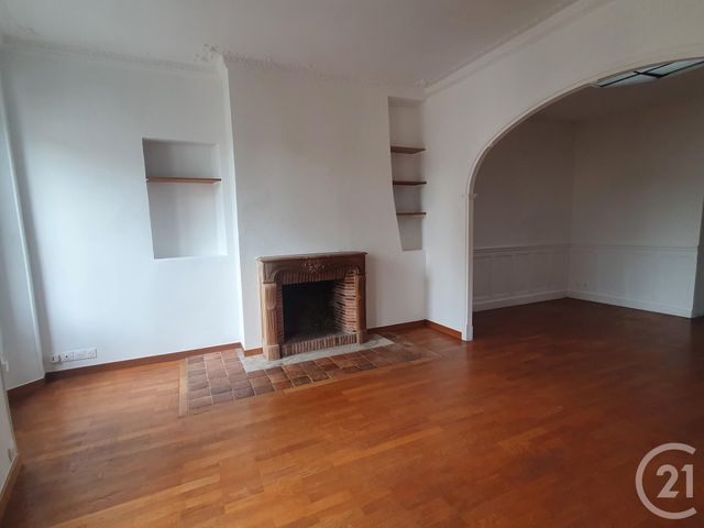 Appartement F5 à louer - 5 pièces - 99.13 m2 - FONTAINEBLEAU - 77 - ILE-DE-FRANCE - Century 21 Agence Babut
