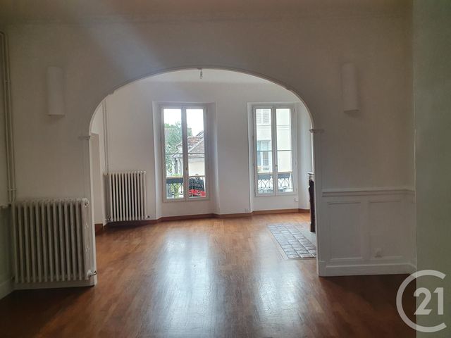 Appartement F5 à louer - 5 pièces - 99.13 m2 - FONTAINEBLEAU - 77 - ILE-DE-FRANCE - Century 21 Agence Babut