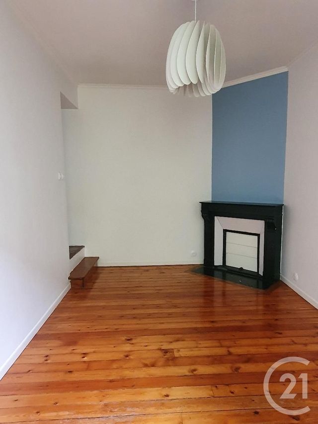 Appartement F5 à louer - 5 pièces - 99.13 m2 - FONTAINEBLEAU - 77 - ILE-DE-FRANCE - Century 21 Agence Babut
