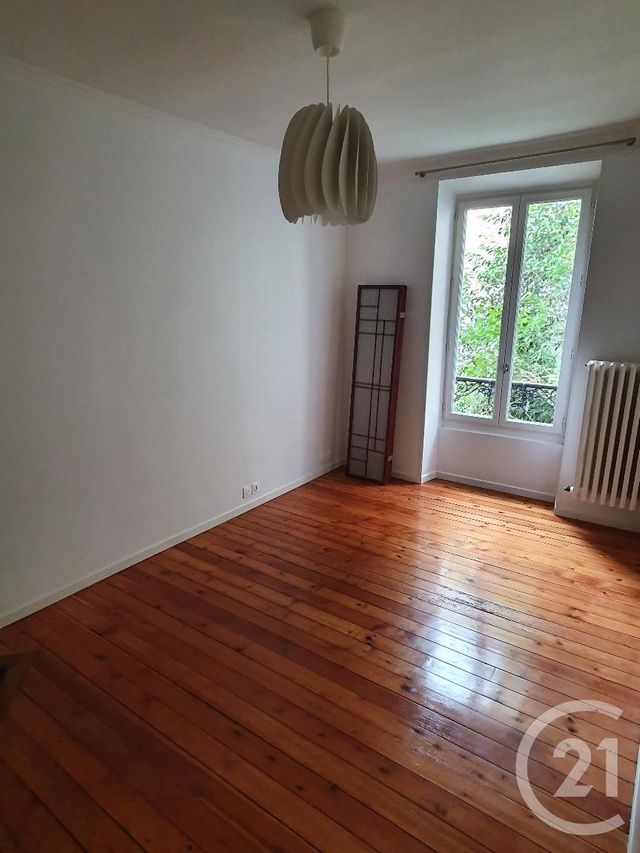 Appartement F5 à louer - 5 pièces - 99.13 m2 - FONTAINEBLEAU - 77 - ILE-DE-FRANCE - Century 21 Agence Babut