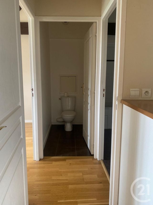 Appartement 2 pièces à louer - 2 pièces - 38.78 m2 - FONTAINEBLEAU - 77 - ILE-DE-FRANCE - Century 21 Agence Babut
