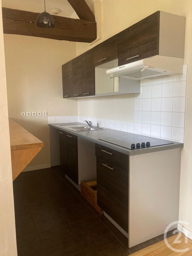 Appartement 2 pièces à louer - 2 pièces - 38.78 m2 - FONTAINEBLEAU - 77 - ILE-DE-FRANCE - Century 21 Agence Babut