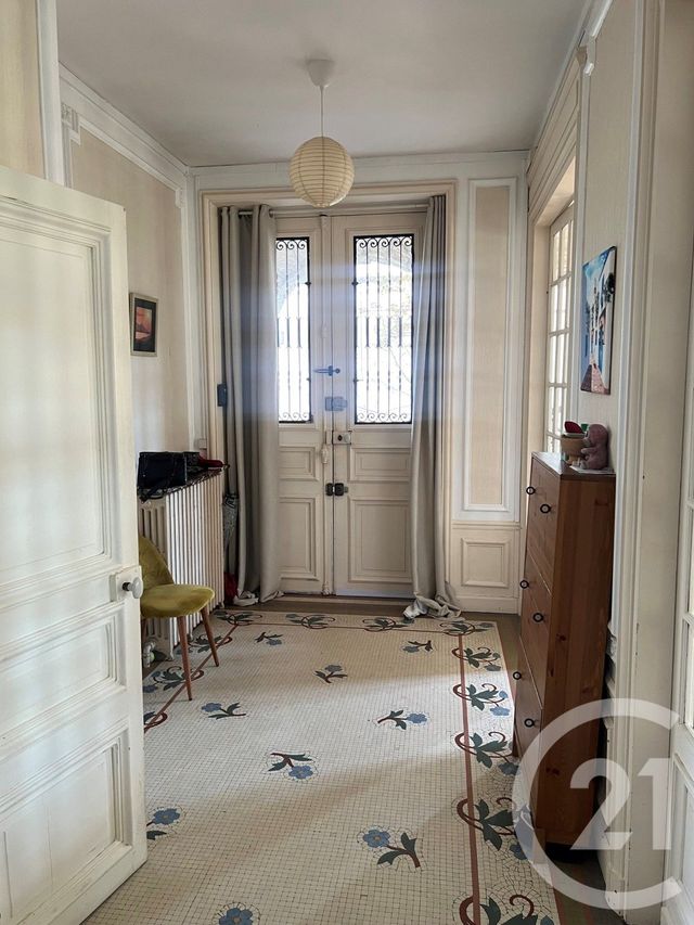 maison à louer - 6 pièces - 154.13 m2 - FONTAINEBLEAU - 77 - ILE-DE-FRANCE - Century 21 Agence Babut