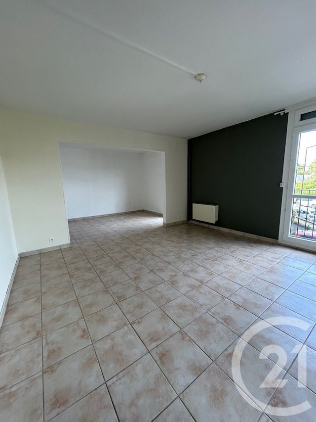 Appartement 3 pièces à louer - 3 pièces - 63.0 m2 - AVON - 77 - ILE-DE-FRANCE - Century 21 Agence Babut