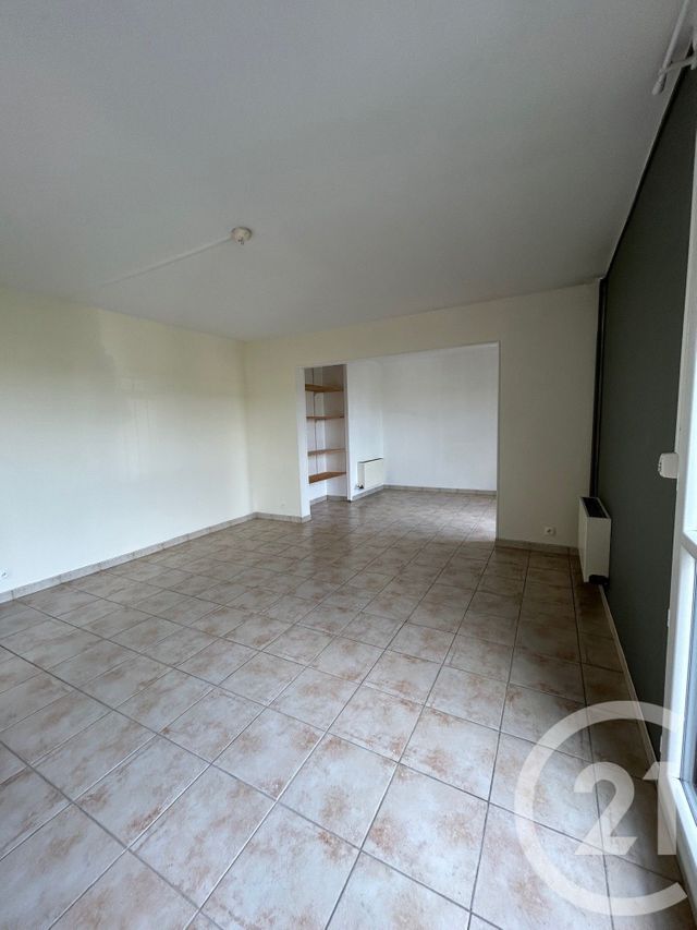 Appartement 3 pièces à louer - 3 pièces - 63.0 m2 - AVON - 77 - ILE-DE-FRANCE - Century 21 Agence Babut