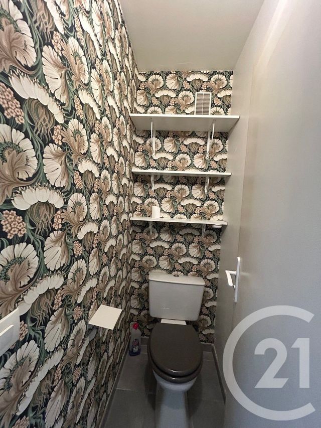 Appartement 3 pièces à louer - 3 pièces - 63.0 m2 - AVON - 77 - ILE-DE-FRANCE - Century 21 Agence Babut
