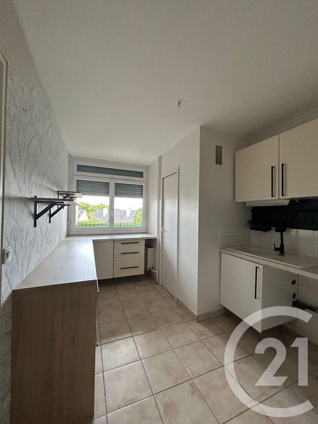 Appartement 3 pièces à louer - 3 pièces - 63.0 m2 - AVON - 77 - ILE-DE-FRANCE - Century 21 Agence Babut