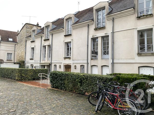 Appartement 2 pièces à louer - 2 pièces - 54.01 m2 - FONTAINEBLEAU - 77 - ILE-DE-FRANCE - Century 21 Agence Babut