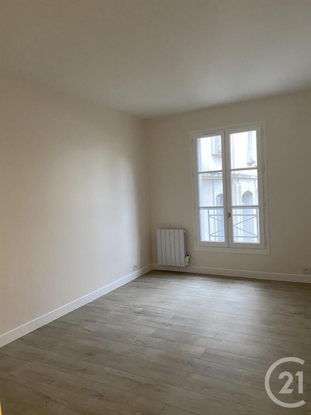 Appartement 2 pièces à louer - 2 pièces - 54.01 m2 - FONTAINEBLEAU - 77 - ILE-DE-FRANCE - Century 21 Agence Babut
