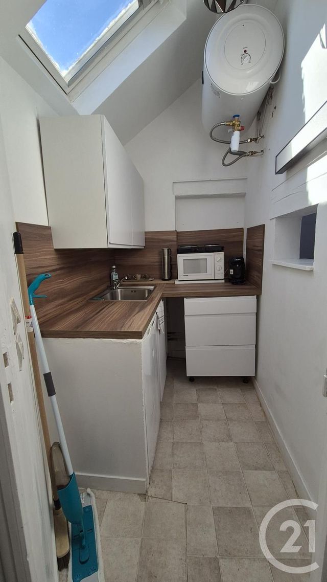 Appartement T1 à louer - 1 pièce - 19.26 m2 - FONTAINEBLEAU - 77 - ILE-DE-FRANCE - Century 21 Agence Babut