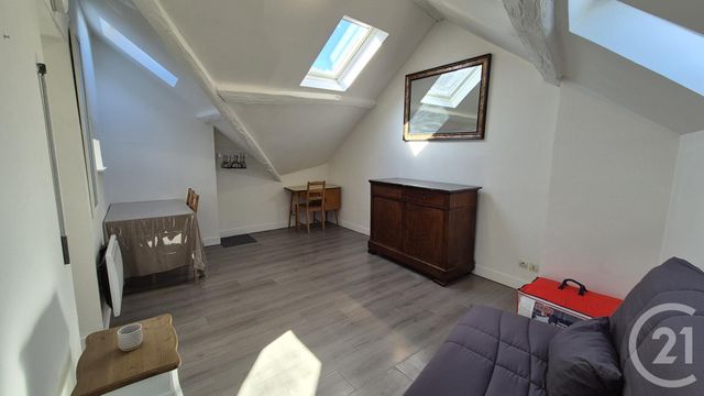 Appartement T1 à louer - 1 pièce - 19.26 m2 - FONTAINEBLEAU - 77 - ILE-DE-FRANCE - Century 21 Agence Babut