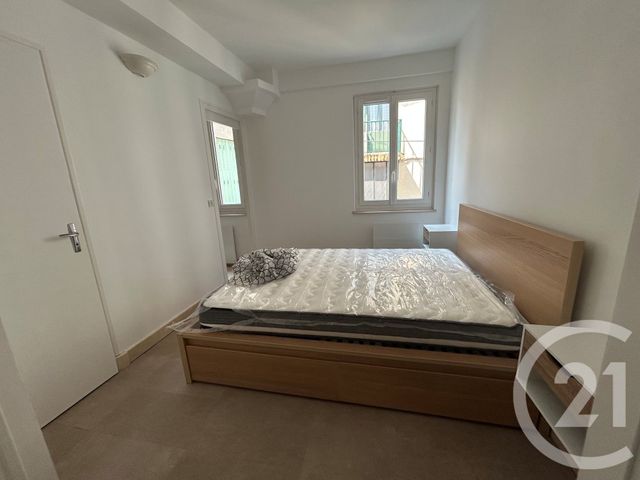 Appartement 2 pièces à louer - 2 pièces - 35.03 m2 - FONTAINEBLEAU - 77 - ILE-DE-FRANCE - Century 21 Agence Babut