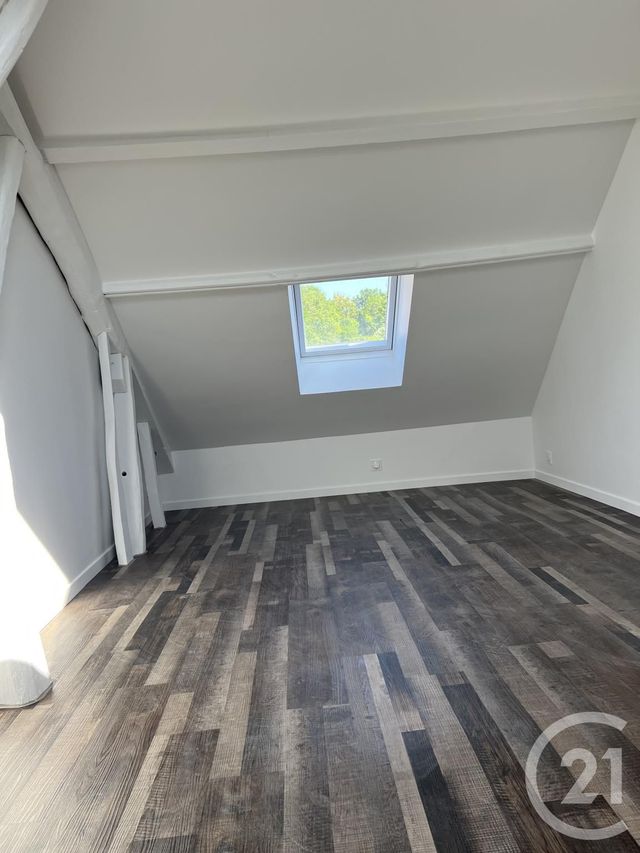 Appartement 2 pièces à louer - 2 pièces - 32.58 m2 - AVON - 77 - ILE-DE-FRANCE - Century 21 Agence Babut