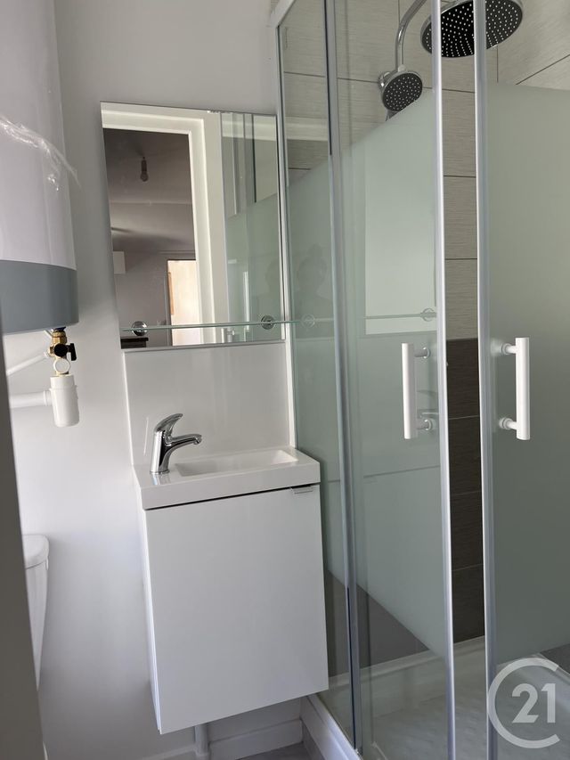 Appartement 2 pièces à louer - 2 pièces - 32.58 m2 - AVON - 77 - ILE-DE-FRANCE - Century 21 Agence Babut