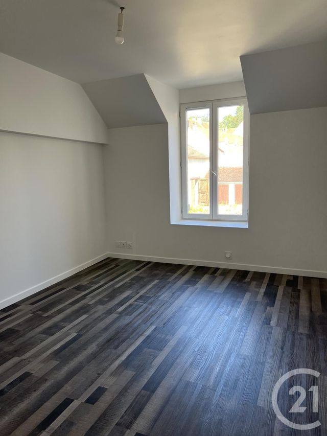 Appartement 2 pièces à louer - 2 pièces - 32.58 m2 - AVON - 77 - ILE-DE-FRANCE - Century 21 Agence Babut